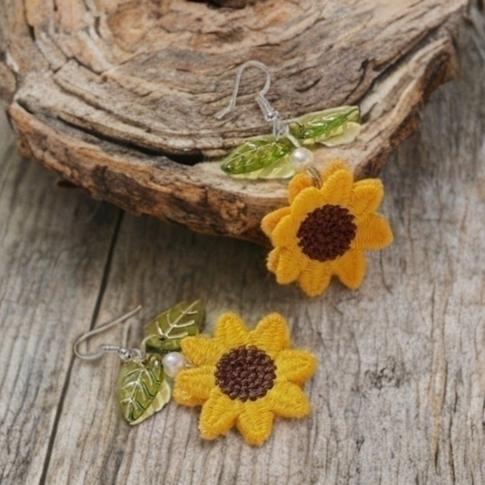 MODCLOTH FABRIC SUNFLOWER EARRINGS 1
